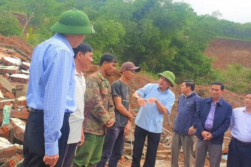 Bí thư Đắk Lắk: Có thể cưỡng chế đưa dân ra khỏi vùng sạt lở