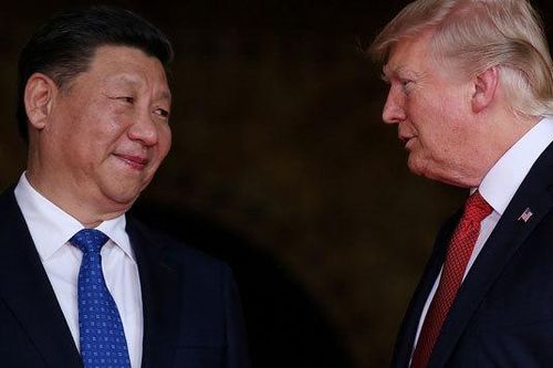 Donald Trump dồn dập tung đòn, Trung Quốc im lặng chờ thời