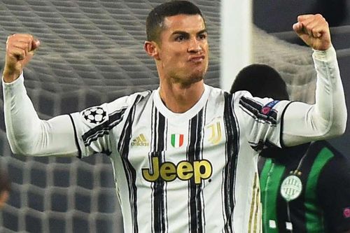 Ronaldo chiến thắng Bàn chân vàng 2020