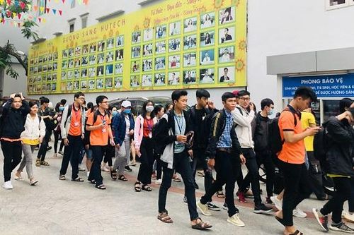 Hơn 30.000 sinh viên HUTECH nghỉ học vì bệnh nhân 1342 nhiễm Covid-19