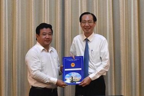 UBND TP HCM bổ nhiệm thêm 1 Phó giám đốc Sở Tài chính