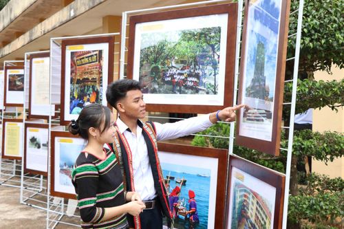 Nâng cao nhận thức về chủ quyền biển đảo cho học sinh dân tộc thiểu số