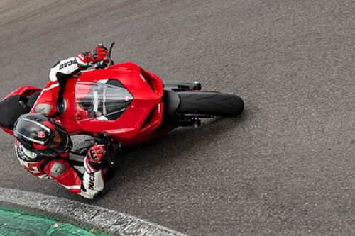 Sportbike Ducati Panigale V2 về Việt Nam, giá từ 615 triệu đồng