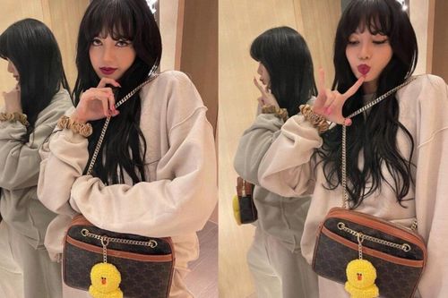 Lisa Black Pink khoe túi mới chưa được bao lâu thì phụ kiện đính kèm đã cháy hàng