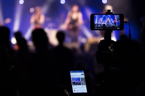 Startup Việt chinh phục thị trường livestream thế giới