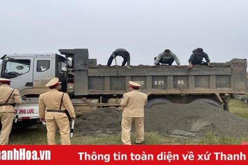 Công an huyện Triệu Sơn ra quân xử lý xe quá tải trọng