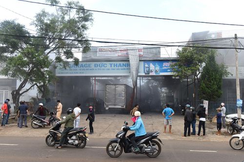 Pleiku: Xe bồn bỗng nhiên phát nổ, 3 người bị thương nặng