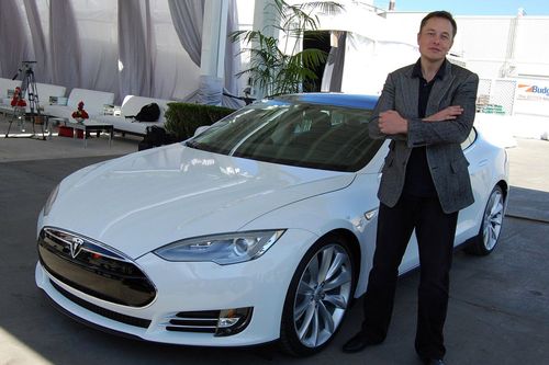 CEO Tesla - Elon Musk vượt Bill Gates trong danh sách người giàu nhất thế giới