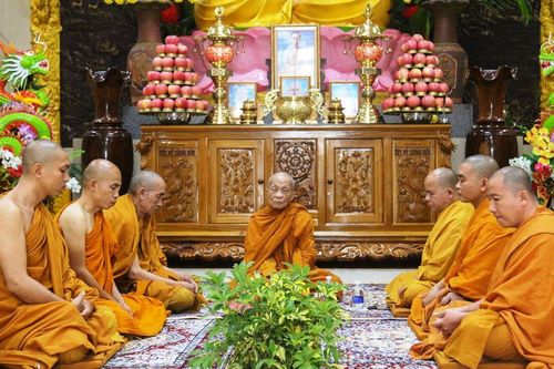 Hệ phái Khất sĩ : Giáo đoàn III hoàn mãn khóa Bồi dưỡng đạo hạnh
