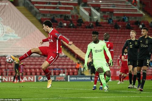 Kết quả Cúp C1: Đánh bại Ajax, Liverpool sớm qua vòng bảng
