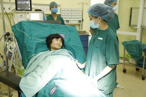 Ca mổ sinh con đặc biệt cho sản phụ mắc ung thư
