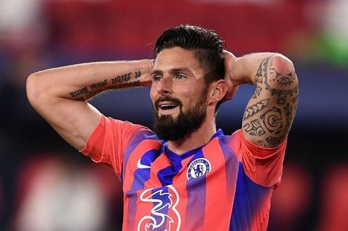 Giroud lập hàng loạt kỷ lục với cú poker tại Champions League