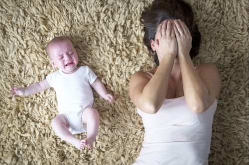 Dấu hiệu cảnh báo sớm trầm cảm sau sinh