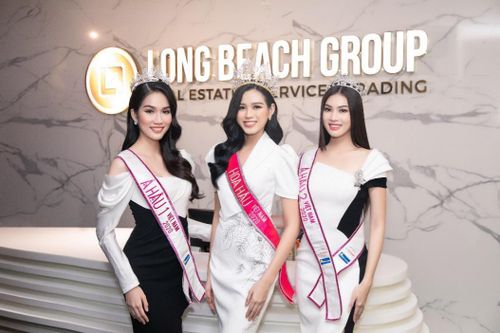 Top 3 HHVN tham quan Long Beach Pearl