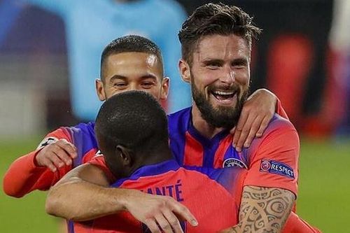 'Lão tướng' Giroud lập kỷ lục tại đấu trường Champions League