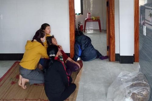Bốn mẹ con thương vong, nghi do đốt than trong phòng ngủ sưởi ấm