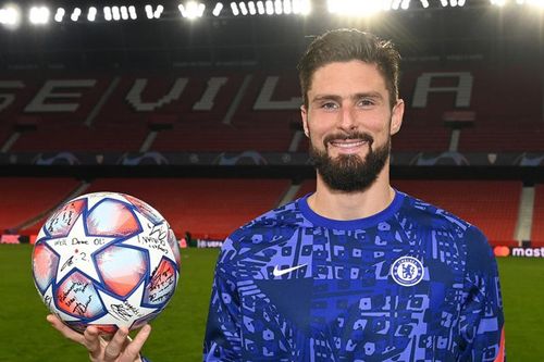 Nghịch lý Giroud ghi 4 bàn vẫn dự bị trận tới ở Chelsea