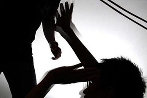 Nhóm 'tuổi teen' dùng dao chém người vì nghĩ bị nhìn đểu