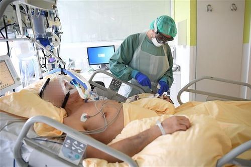 Kháng thể COVID-19 tồn tại trong cơ thể người bệnh ít nhất 6 tháng