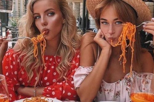 6 loại thực phẩm không nên ăn trước 10 giờ sáng nếu muốn giữ cơ thể cân đối