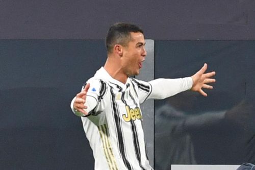 Ronaldo nổ súng, Juventus phân ngôi đầu bảng G với Barca