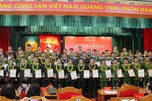 Tuyên dương học viên CAND giỏi tiêu biểu tốt nghiệp năm 2020
