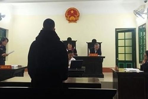 Nam học sinh đánh bạn học tàn phế lĩnh án 4 năm 4 tháng tù