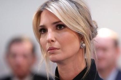Con gái Ivanka của ông Trump bị thẩm vấn vì lễ nhậm chức 2017