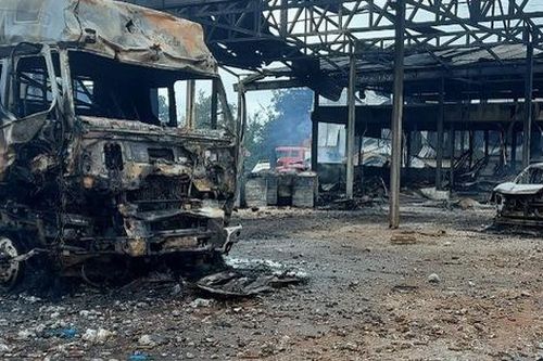 Hiện trường vụ cháy kho vật tư Hải quan Lào khiến nhiều người thương vong