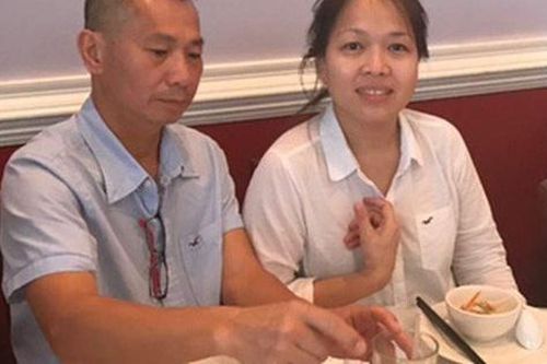 Người Mỹ tổ chức tưởng niệm bà chủ tiệm nail gốc Việt thiệt mạng sau vụ tấn công bằng súng, cầu nguyện cho người chồng đang nguy kịch