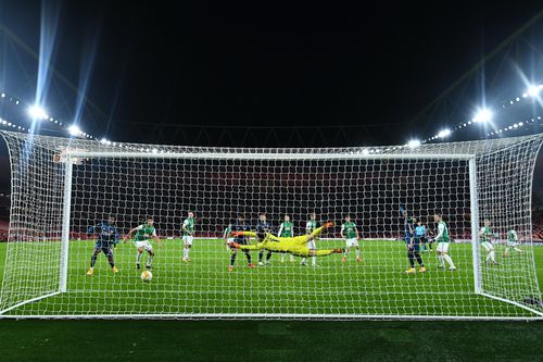 Arsenal thắng đậm trong ngày đón khán giả trở lại Emirates