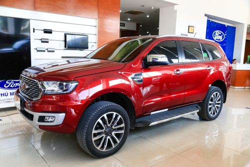 Chi tiết Ford Everest Titanium 2021 vừa được nhập về đại lý
