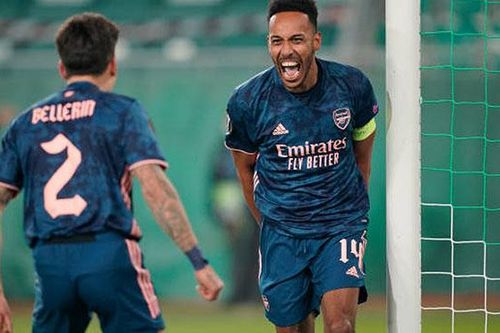 Kết quả cúp C2: Arsenal và Milan thắng dễ. Tottenham ngậm ngùi chia điểm