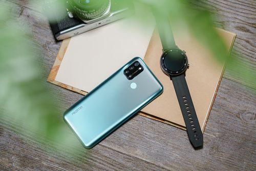 Realme C17 và đồng hồ Realme Watch S sẽ lên kệ từ ngày 5-12