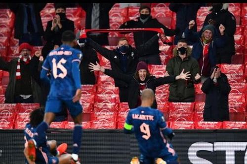 Europa League: Thành London buồn vui lẫn lộn