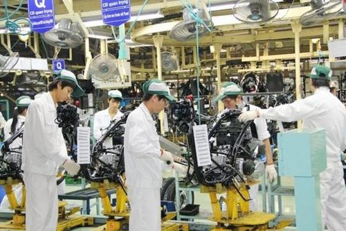 Sản xuất công nghiệp tiếp tục khởi sắc