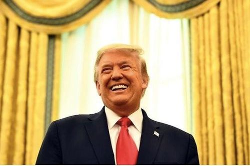Hậu bầu cử, ông Trump vẫn quyên góp được hàng trăm triệu đô