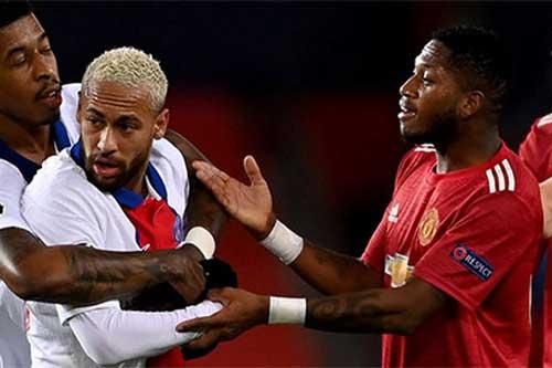 Fred nói gì sau khi là tội đồ khiến M.U thua PSG?