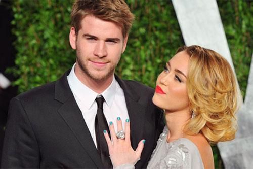 Liam Hemsworth không phiền lòng về Miley Cyrus
