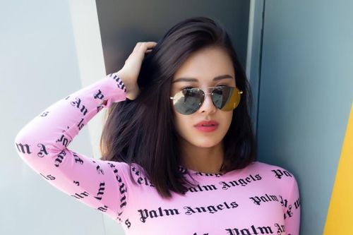 Hậu cắt tóc ngắn sau 25 năm tóc dài, Á hậu Kim Duyên nhận cơn mưa lời khen