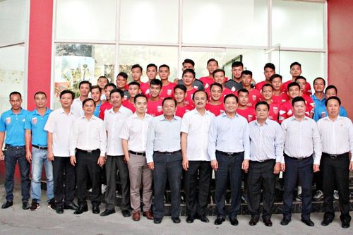 Lãnh đạo tỉnh cùng bầu Thắng đồng sức đồng lòng đưa CLB Long An trở lại V.League