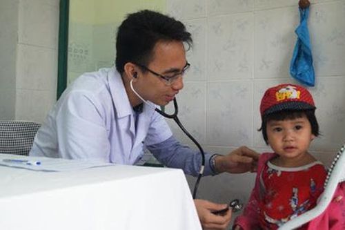 60 bác sĩ trẻ tốt nghiệp chuyên khoa I về các huyện nghèo công tác