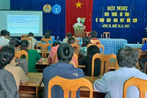 Ayun Pa: Tuyên truyền, đối thoại chính sách BHXH, BHYT