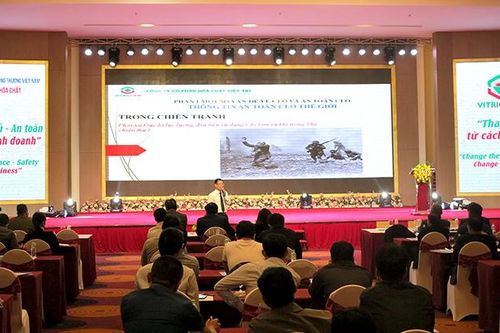 Tập huấn các quy định của pháp luật về an toàn hóa chất