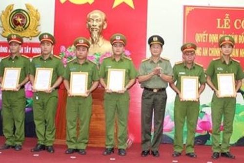 Sẽ trình Nghị định về Công an xã