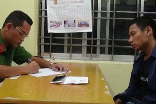 Đánh chủ tiệm thuốc tây khi bị bắt quả tang trộm tiền
