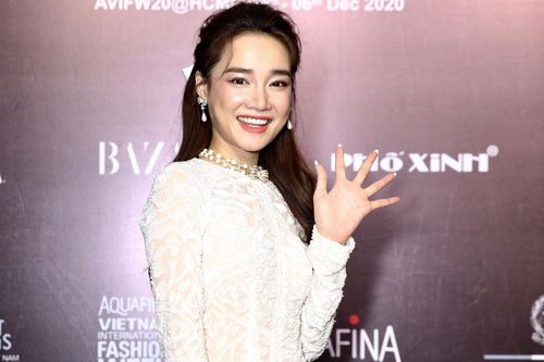 Nhã Phương và dàn sao xuất hiện lộng lẫy trên thảm đỏ