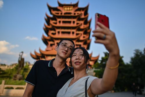 Dân mạng Trung Quốc chia rẽ vì video quảng bá Vũ Hán