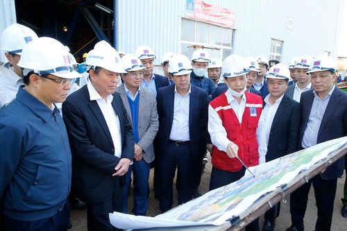 Phó Thủ tướng Trương Hòa Bình kiểm tra tiến độ Nhà máy Nhiệt điện Thái Bình 2