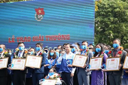 Nhiều hoạt động sôi nổi và ý nghĩa về Ngày hội tình nguyện quốc gia